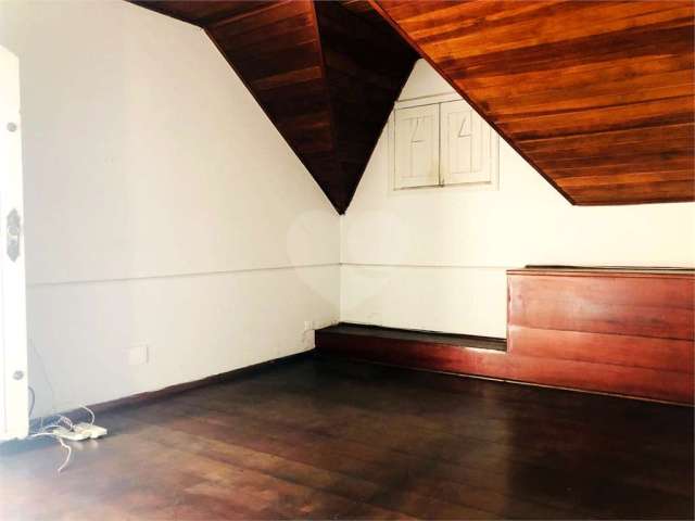 Casa com 4 quartos à venda na Rua Flores de Goiás, 67, Vila Rosália, Guarulhos, 250 m2 por R$ 1.000.000