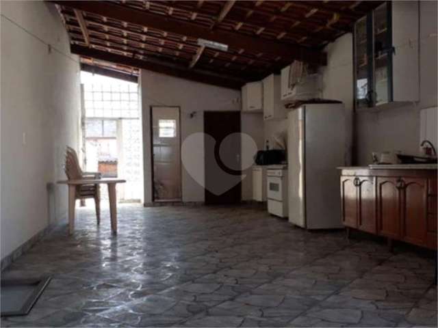 Casa com 3 quartos à venda na Rua Arabana, 163, Jardim Brasil (Zona Norte), São Paulo, 204 m2 por R$ 589.000