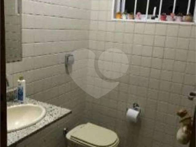 Casa com 3 quartos à venda na Rua Sargento Gonçalo Joaquim de Oliveira, 229, Parque Continental II, Guarulhos, 196 m2 por R$ 750.000