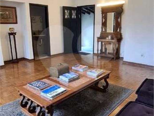 Casa com 4 quartos à venda na Rua Angatuba, 274, Pacaembu, São Paulo, 400 m2 por R$ 3.900.000