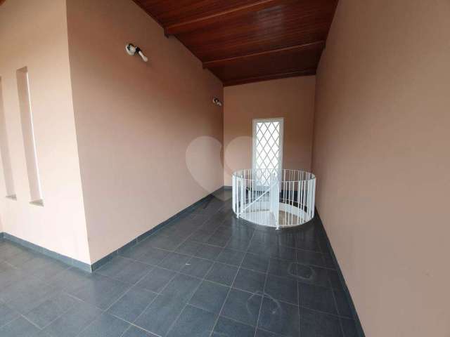 Casa com 3 quartos à venda na Avenida Eduardo Castro, 520, Vila São José, Várzea Paulista, 207 m2 por R$ 640.000