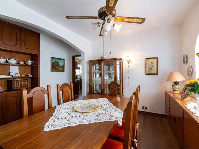 Casa com 4 quartos à venda na Rua Jandiro Joaquim Pereira, 410, Jardim Leonor, São Paulo, 310 m2 por R$ 990.000