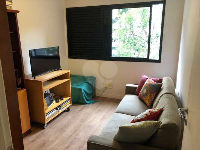 Apartamento com 3 quartos à venda na Rua Cristiano Viana, 671, Cerqueira César, São Paulo, 100 m2 por R$ 1.400.000