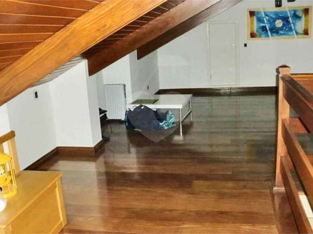 Casa em condomínio fechado com 5 quartos à venda na Alameda Piratuba, 701, Residencial Morada dos Lagos, Barueri, 560 m2 por R$ 2.899.990