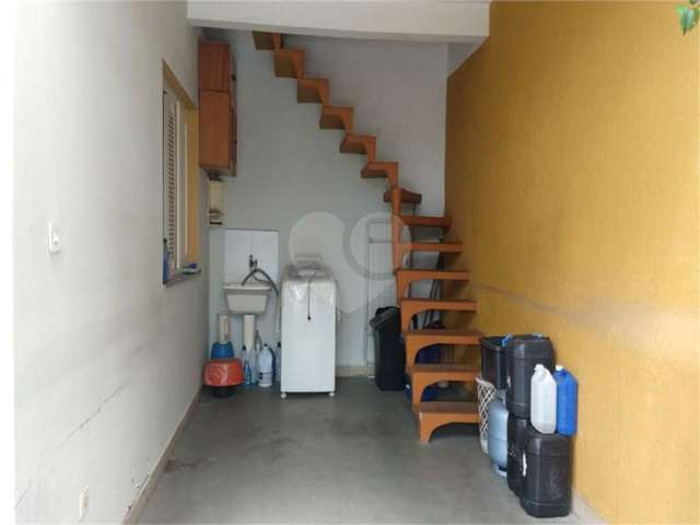 Casa com 2 quartos à venda na Rua Hilário Dias dos Santos, 135, Jardim Santa Clara, Guarulhos, 180 m2 por R$ 600.000