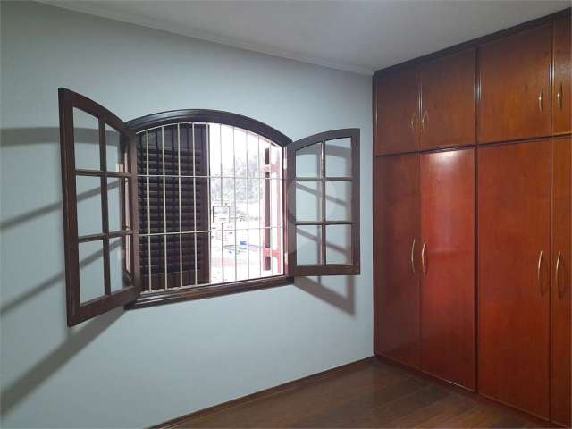 Casa com 4 quartos à venda na Rua Antonieta Altenfelder, 138, Jardim Guapira, São Paulo, 401 m2 por R$ 900.000