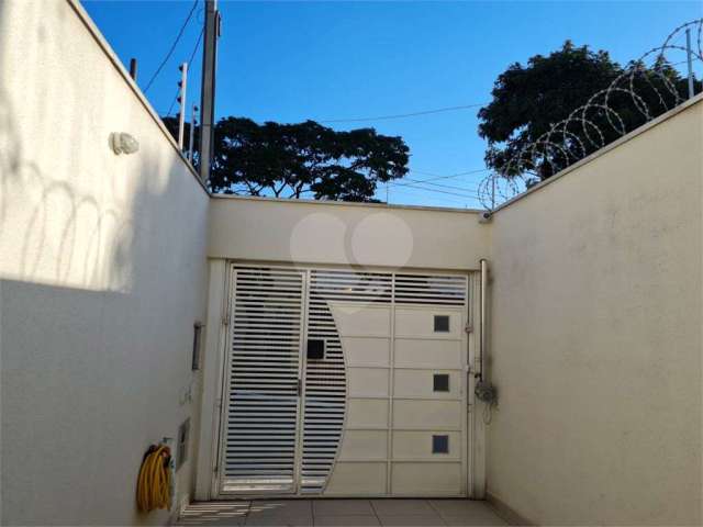 Casa com 3 quartos à venda na Rua Teofrasto, 145, Vila Olinda, São Paulo, 184 m2 por R$ 750.000