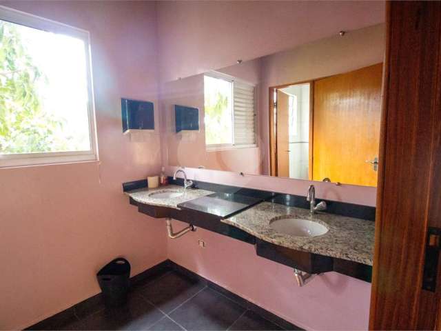 Casa com 2 quartos à venda na Rua Dona Amélia Augusto Malheiros, 55, Esplanada Mendes Moraes, São Roque, 301 m2 por R$ 945.000