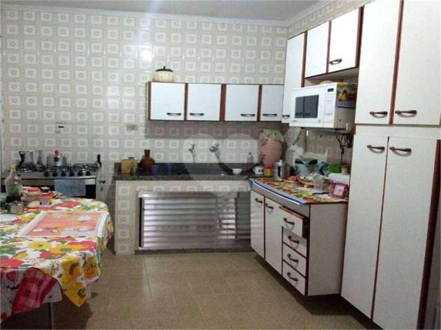 Casa com 3 quartos à venda na Rua Guilhermina, 102, Vila Romero, São Paulo, 157 m2 por R$ 750.000