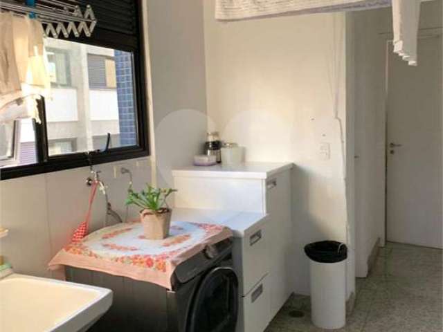 Apartamento com 4 quartos à venda na Alameda Iraé, 184, Indianópolis, São Paulo, 190 m2 por R$ 3.100.000