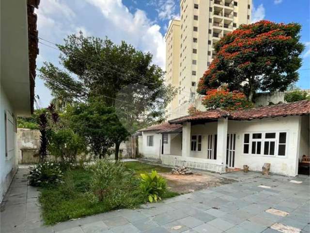 Casa com 4 quartos à venda na Rua Sérgio Plaza, 247, Vila Oliveira, Mogi das Cruzes, 262 m2 por R$ 1.300.000