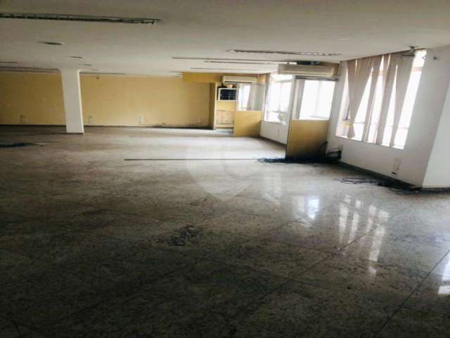 Sala comercial para alugar na Rua Barão de Itapetininga, 275, República, São Paulo, 268 m2 por R$ 3.500