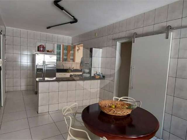 Casa com 3 quartos à venda na Rua Belarmino Gonçalves Rosa, 88, Jardim Vera Cruz, Sorocaba, 217 m2 por R$ 750.000