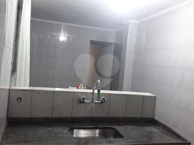 Casa com 3 quartos à venda na Rua Joaquim Félix Ribeiro, 678, Vila Yolanda, Osasco, 200 m2 por R$ 450.000