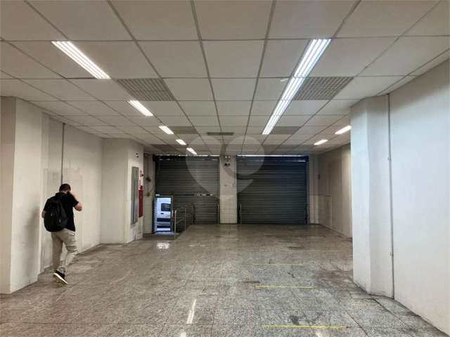 Apartamento para alugar na Rua Benjamin Constant, 87, Sé, São Paulo, 1000 m2 por R$ 20.000