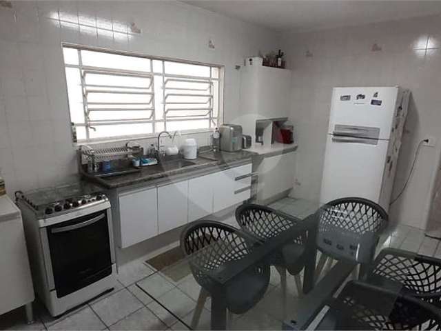 Casa com 3 quartos à venda na Rua Maria Elisa Siqueira, 22, Vila Prado, São Paulo, 117 m2 por R$ 640.000