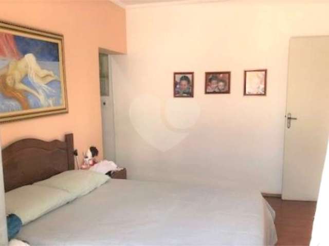 Casa com 3 quartos à venda na Rua Doutor Ascânio Cerqueira, 8, Vila Brasílio Machado, São Paulo, 100 m2 por R$ 710.000