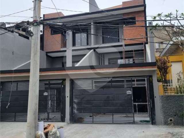 Casa à venda na Rua Baião Parente, 13, Vila Primavera, São Paulo, 200 m2 por R$ 1.250.000