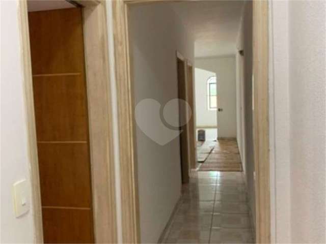 Casa com 3 quartos à venda na Rua Lessa, 12, Jardim Santa Terezinha, São Paulo, 241 m2 por R$ 636.000