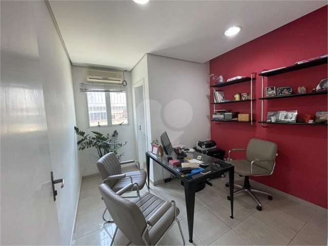 Casa à venda na Avenida Júlio Buono, 936, Vila Gustavo, São Paulo, 163 m2 por R$ 1.800.000