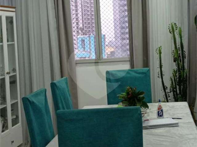 Apartamento com 3 quartos à venda na Rua Promotor Gabriel Nettuzzi Perez, 240, Santo Amaro, São Paulo, 110 m2 por R$ 600.000