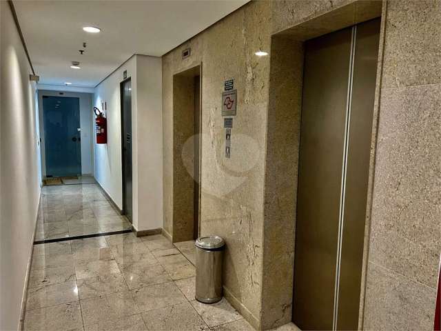 Sala comercial para alugar na Rua Capote Valente, 439, Pinheiros, São Paulo, 40 m2 por R$ 3.500