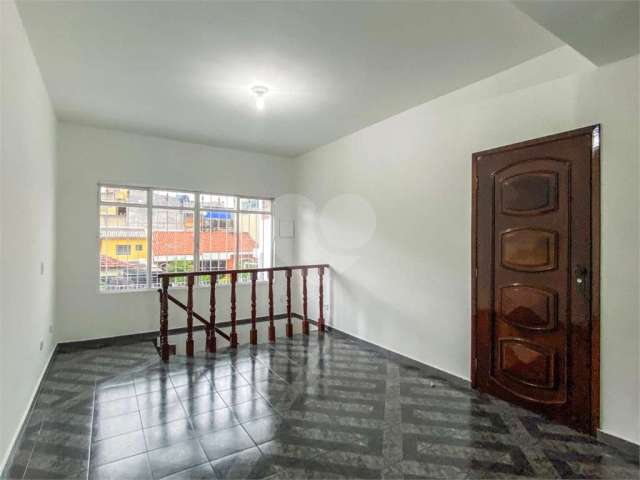 Casa com 3 quartos à venda na Rua Icatuaçu, 195, Vila Bancária Munhoz, São Paulo, 230 m2 por R$ 650.000