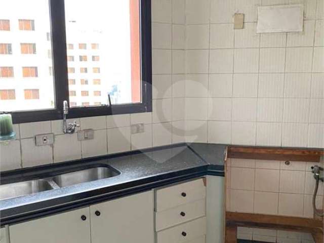 Apartamento com 4 quartos à venda na Rua Doutor Laerte Setúbal, 158, Vila Suzana, São Paulo, 241 m2 por R$ 670.000