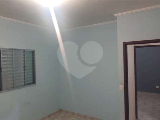 Casa com 3 quartos para alugar na Rua Ampére, 45, Jardim Tabatinga, Guarulhos, 179 m2 por R$ 3.000