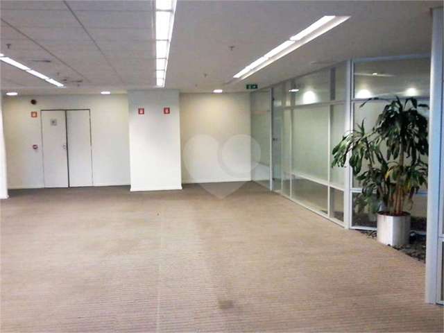 Sala comercial para alugar na Avenida Eusébio Matoso, 1375, Butantã, São Paulo, 1000 m2 por R$ 131.750