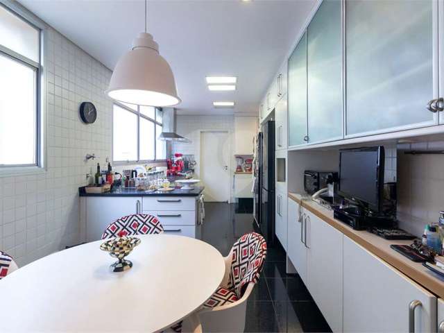 Apartamento com 4 quartos para alugar na Alameda Ministro Rocha Azevedo, 872, Cerqueira César, São Paulo, 300 m2 por R$ 37.000