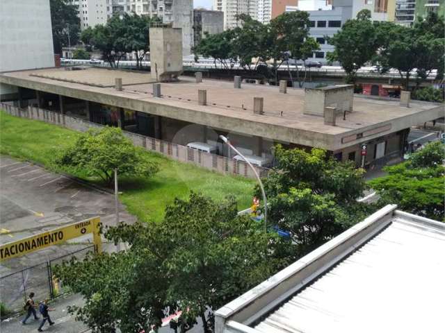 Sala comercial à venda na Rua Doutor Albuquerque Lins, 503, Santa Cecília, São Paulo, 34 m2 por R$ 215.000