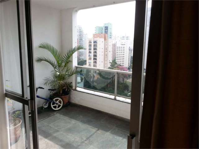 Apartamento com 4 quartos à venda na Avenida Jurema, 602, Indianópolis, São Paulo, 220 m2 por R$ 2.400.000