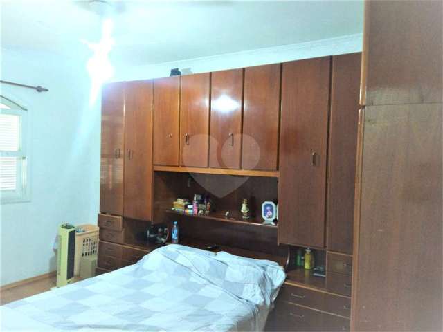 Casa com 4 quartos à venda na Avenida Montemagno, 938, Chácara Mafalda, São Paulo, 160 m2 por R$ 610.000