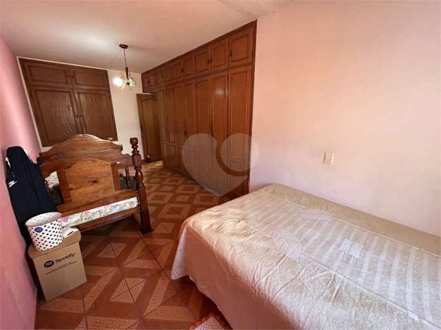 Casa com 3 quartos à venda na Rua Narciso Bortolo, 117, Bortolândia, São Paulo, 234 m2 por R$ 850.000