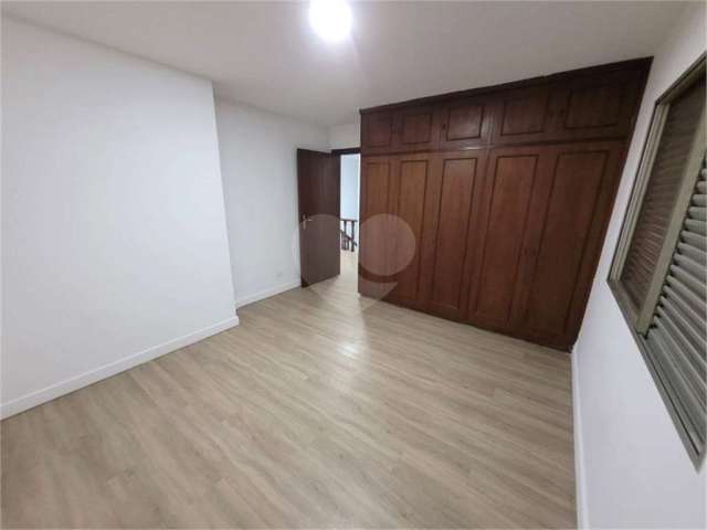 Casa com 4 quartos para alugar na Alameda dos Guaramomis, 333, Planalto Paulista, São Paulo, 240 m2 por R$ 17.000