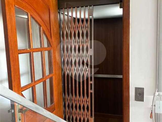Casa em condomínio fechado com 3 quartos à venda na Avenida Expedicionário José Barca, 1, Fazenda Rodeio, Mogi das Cruzes, 244 m2 por R$ 1.700.000