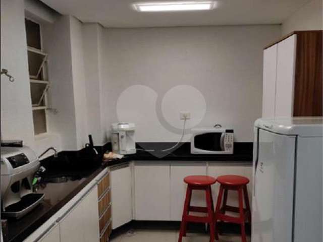 Sala comercial à venda na Rua Barão de Itapetininga, 221, República, São Paulo, 155 m2 por R$ 691.490