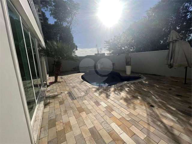 Casa em condomínio fechado com 1 quarto à venda na Estrada do Itapeti, 100, Parque Residencial Itapeti, Mogi das Cruzes, 416 m2 por R$ 2.332.000