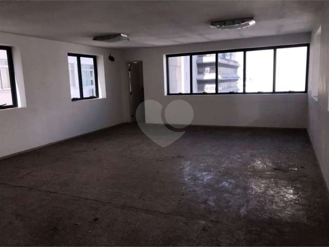 Sala comercial para alugar na Alameda Santos, 2395, Cerqueira César, São Paulo, 110 m2 por R$ 6.500