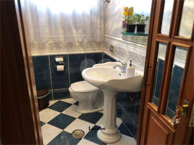 Casa com 3 quartos à venda na Rua Pinheiro de Ulhoa Cintra, 1008, Jardim Popular, São Paulo, 200 m2 por R$ 850.000