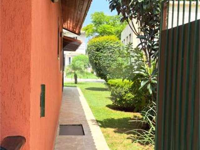 Casa em condomínio fechado com 3 quartos à venda na Rua Quiruá, 738, Suru, Santana de Parnaíba, 180 m2 por R$ 1.550.000