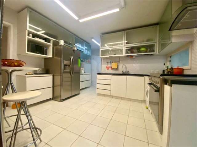 Apartamento com 3 quartos para alugar na Rua Urimonduba, 171, Itaim Bibi, São Paulo, 166 m2 por R$ 8.000