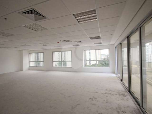 Sala comercial para alugar na Avenida Nova Independência, 87, Brooklin Paulista, São Paulo, 107 m2 por R$ 8.033