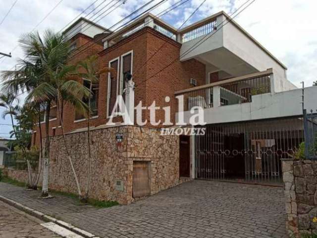 Casa com 6 quartos à venda na Rua Guadalajara, Enseada, Guarujá por R$ 1.900.000