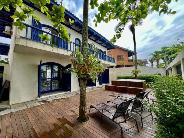 Casa com 6 quartos à venda na Avenida Miguel Stéfano, Enseada, Guarujá, 300 m2 por R$ 2.900.000