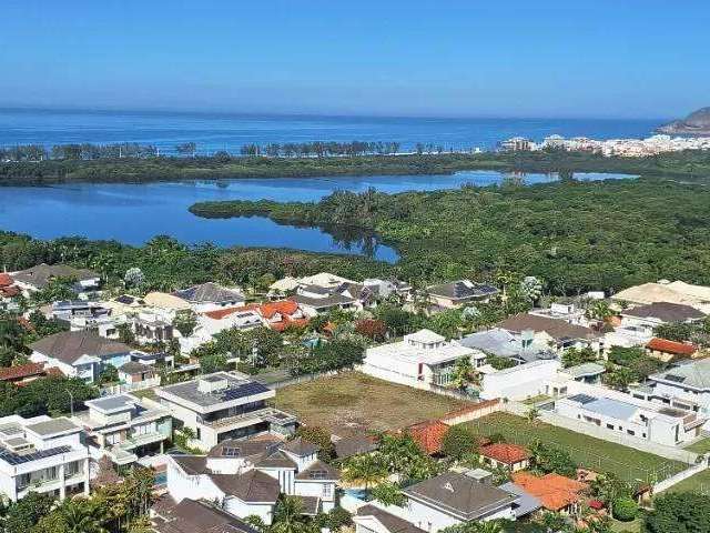 Cobertura Duplex no Recreio dos Bandeirantes, 3 Quartos, 1 Suíte, 140 m², Condomínio Barra Bali