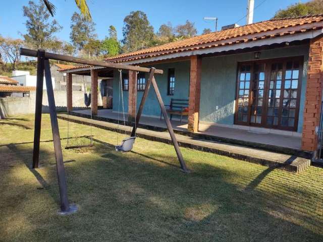 Casa à venda no Residencial Hípica Jaguari em Bragança Paulista-SP