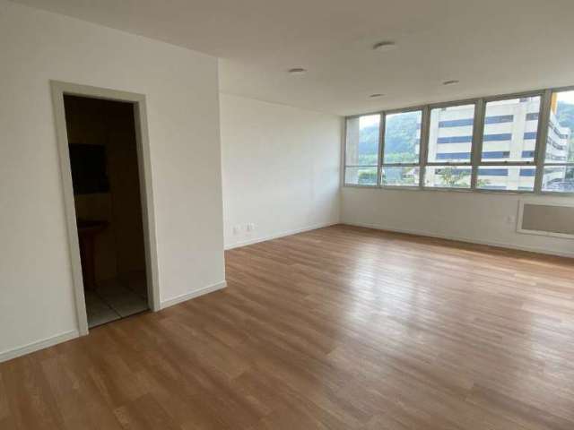 Sala comercial para alugar na Princesa Izabel, 238, 238, Centro, Joinville por R$ 1.200