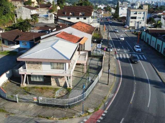 Sala comercial para alugar na Rua Herval do Oeste, 1200, Saguaçu, Joinville por R$ 2.900